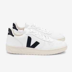 Veja V-10 Black and White size 6 (37)